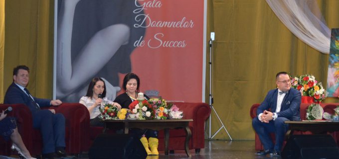 Read more about the article Dr. Laura Cătană, premiată la Gala Doamnelor de Succes